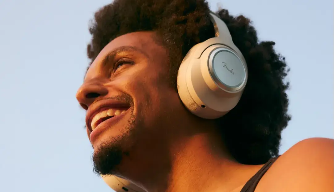 فندر اولین هدفون بی‌سیم با باتری قابل‌تعویض را در CES 2026 معرفی کرد